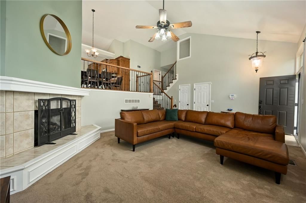 1216 SE Meridian Drive — photo 5