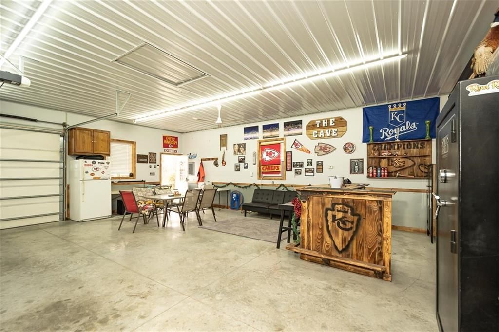 910 N King Street — photo 45