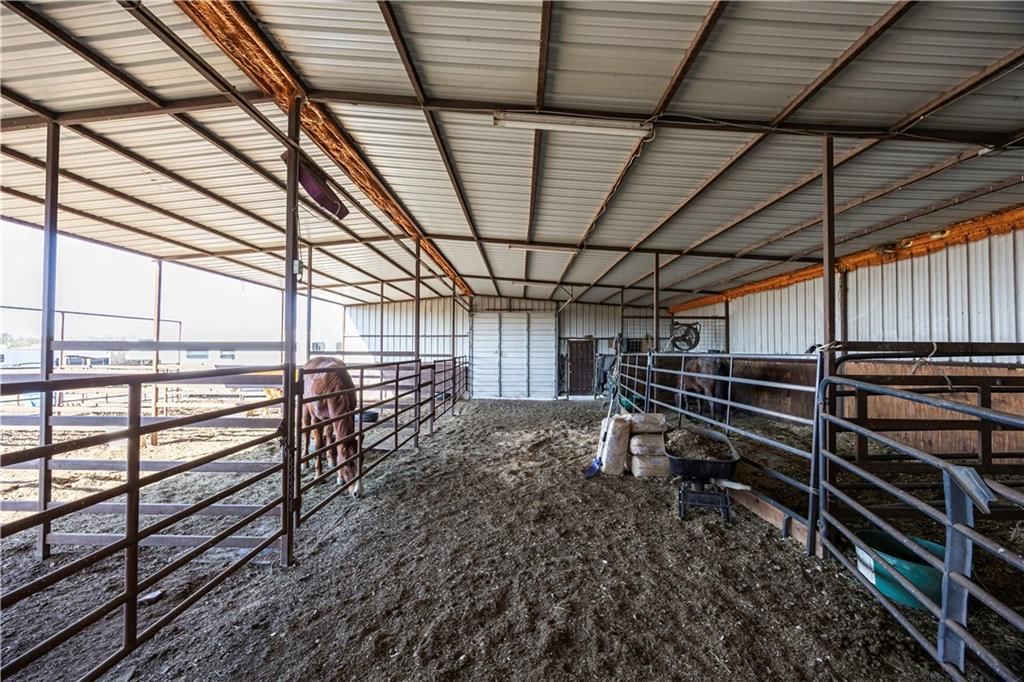 1634 Old Highway 166 N/A — photo 44