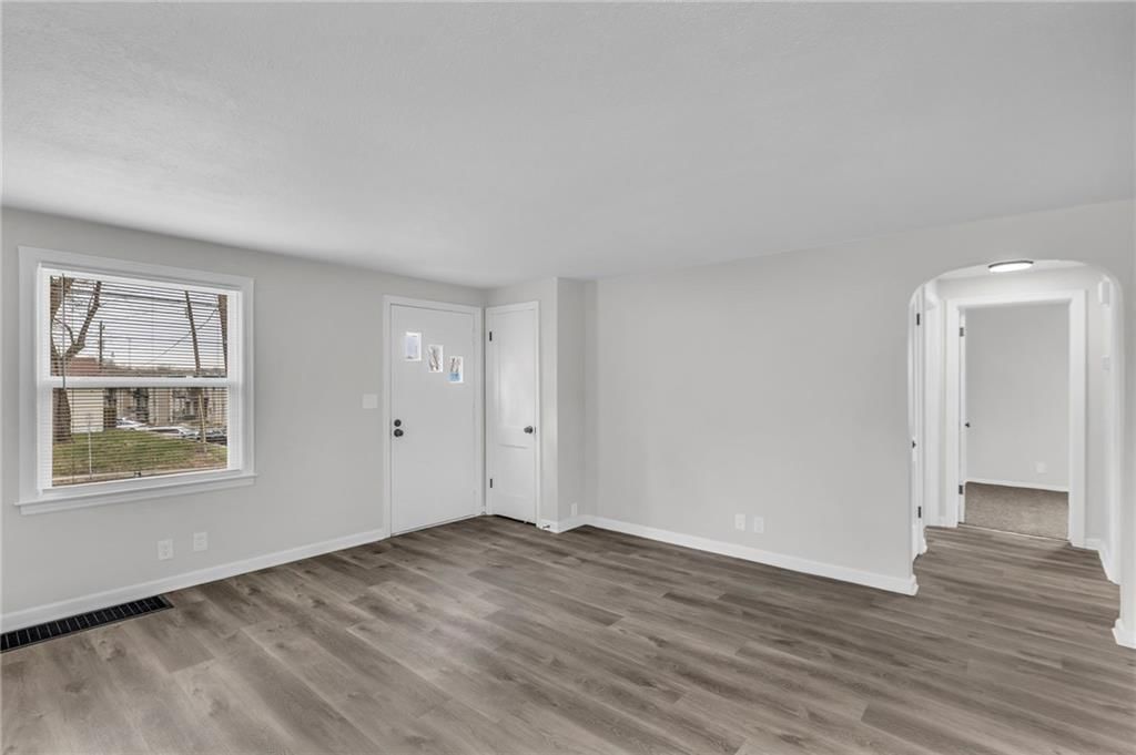 6013 Raytown Road — photo 3