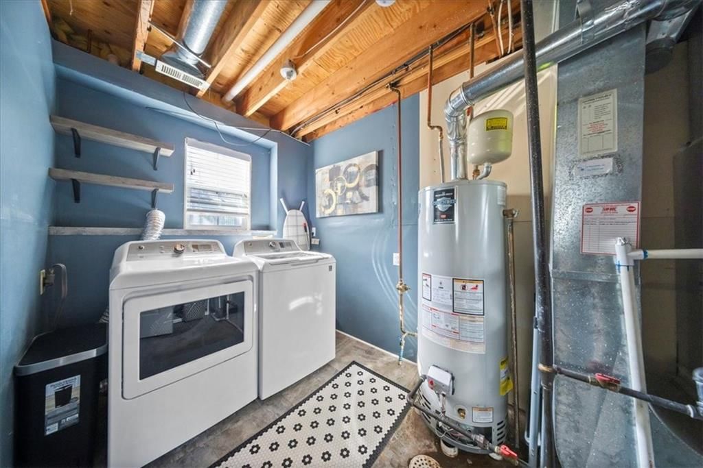 1708 NE Stonewood Drive — photo 29