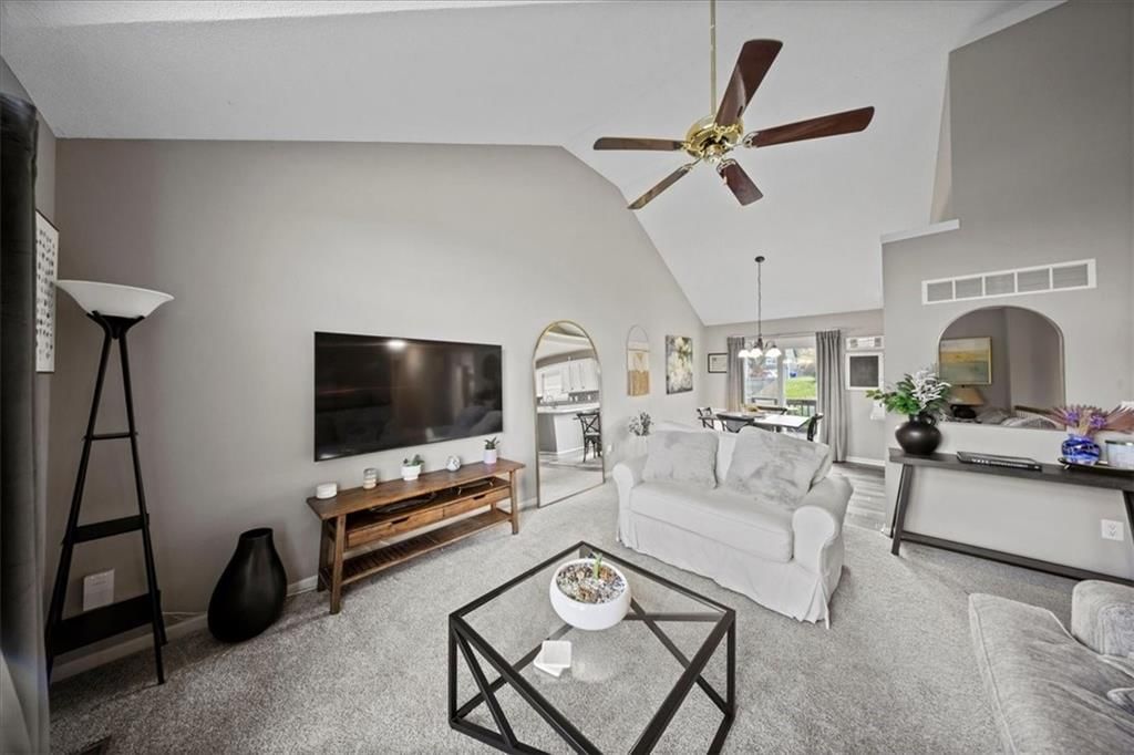 1708 NE Stonewood Drive — photo 6
