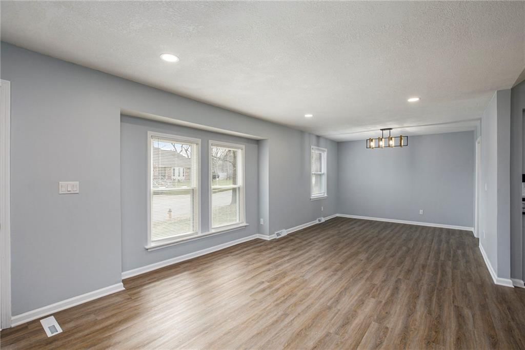 4700 Queal Drive — photo 8