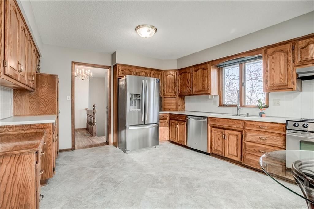 609 W Walnut Street — photo 7