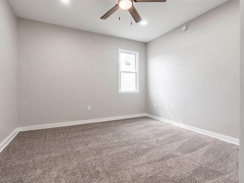 909 S 16th Street — photo 11