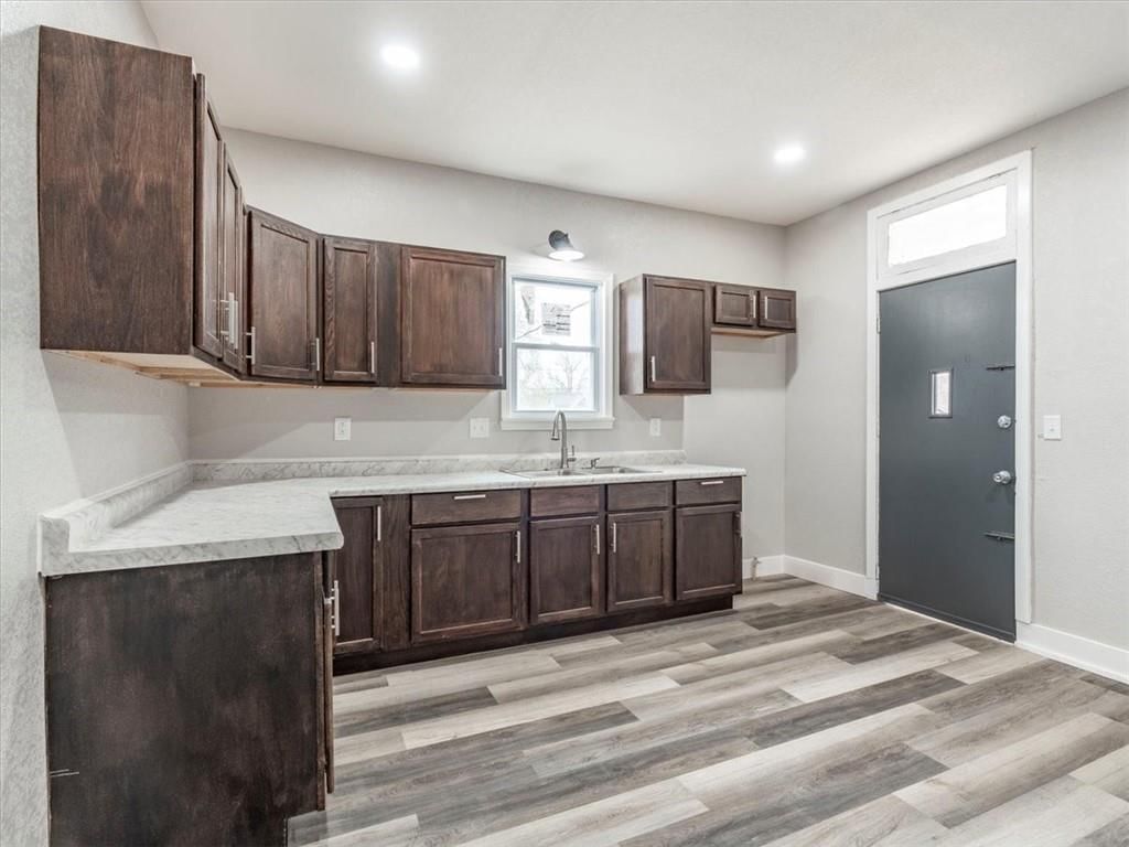 909 S 16th Street — photo 10