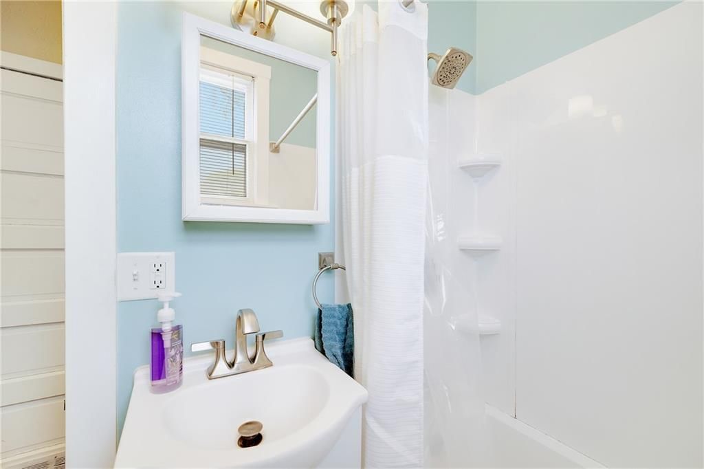 106 W Main Street — photo 10