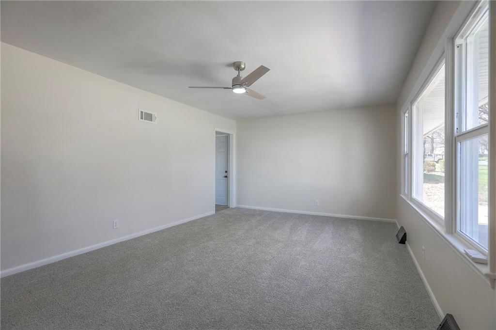 1321 Skyline Drive — photo 3