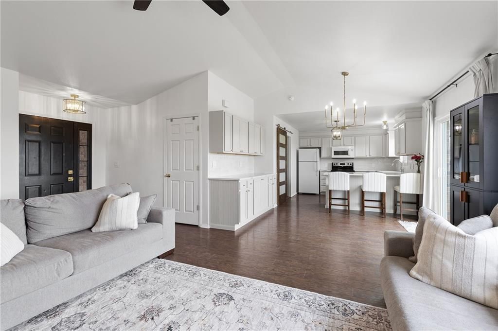 812 S Birch Street — photo 6