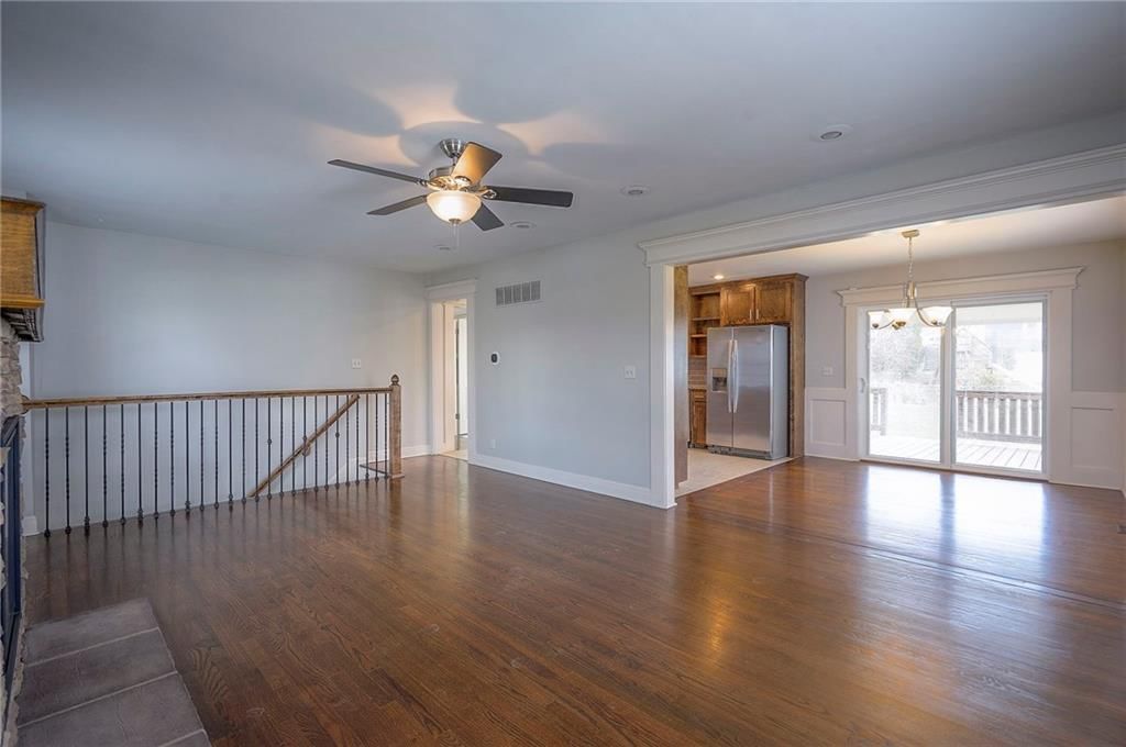 9248 Hemlock Street — photo 12