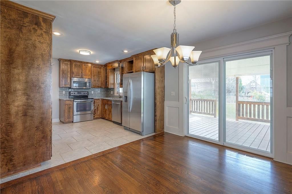 9248 Hemlock Street — photo 14