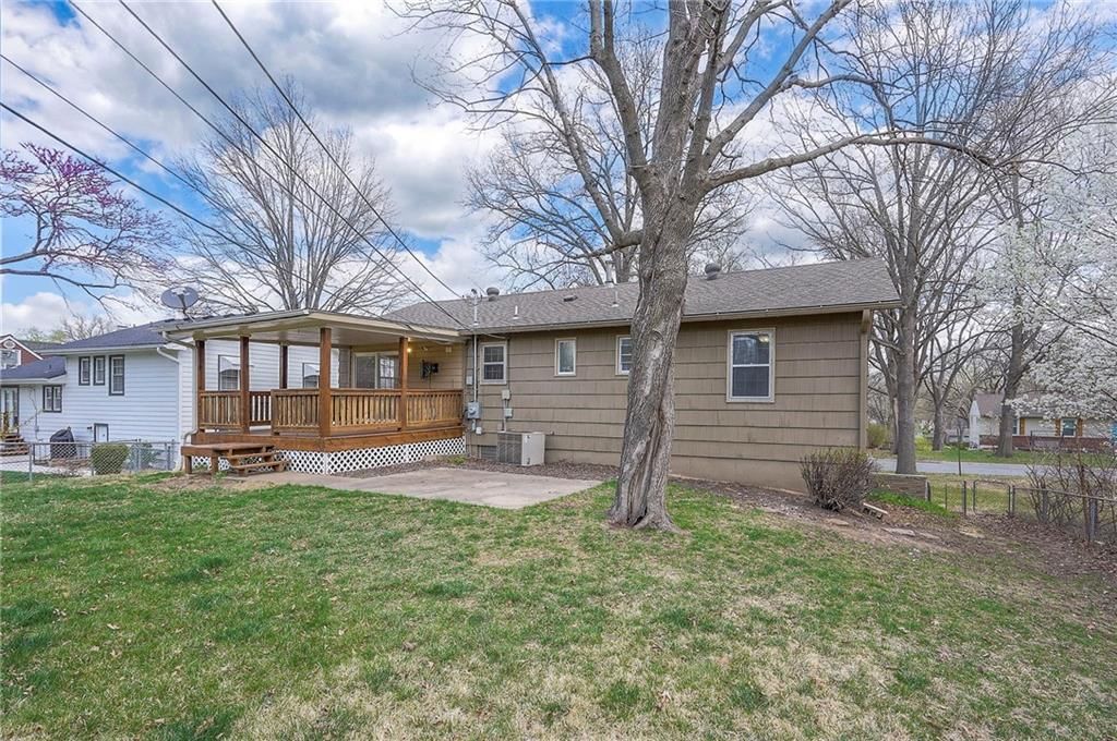 9248 Hemlock Street — photo 27