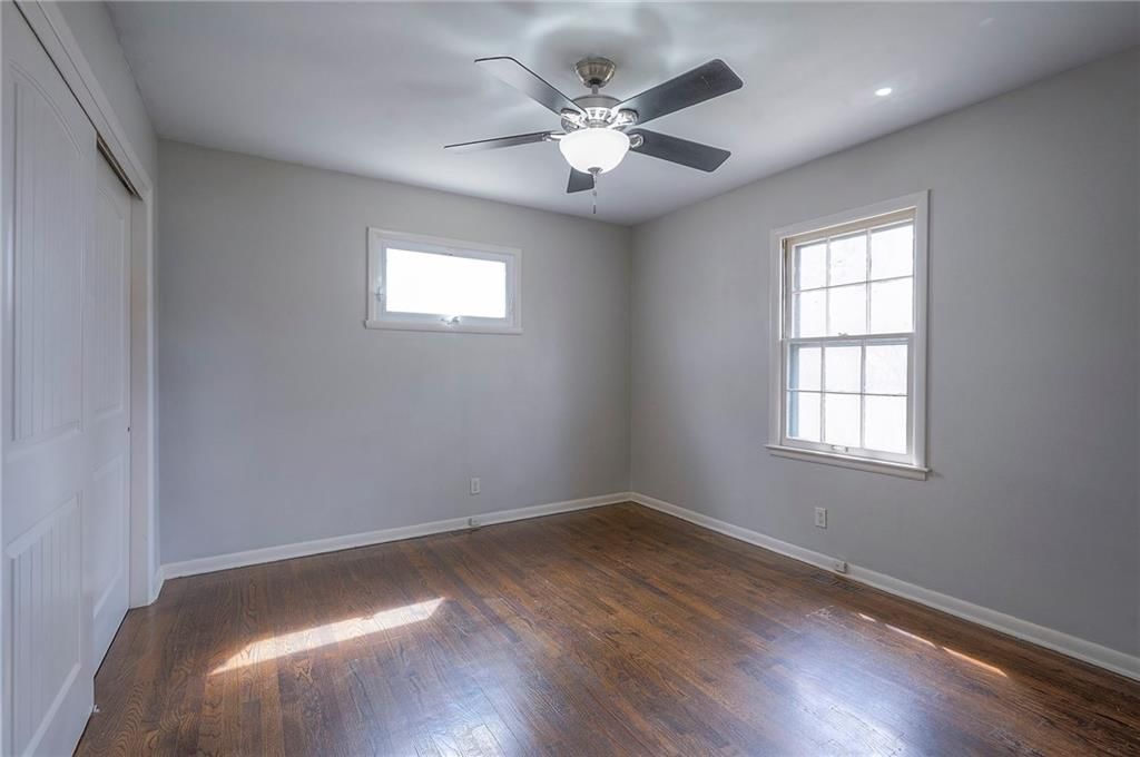 9248 Hemlock Street — photo 28
