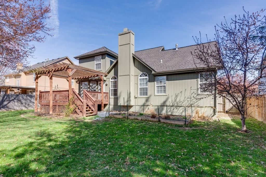 106 NE Lamplighter Lane — photo 36