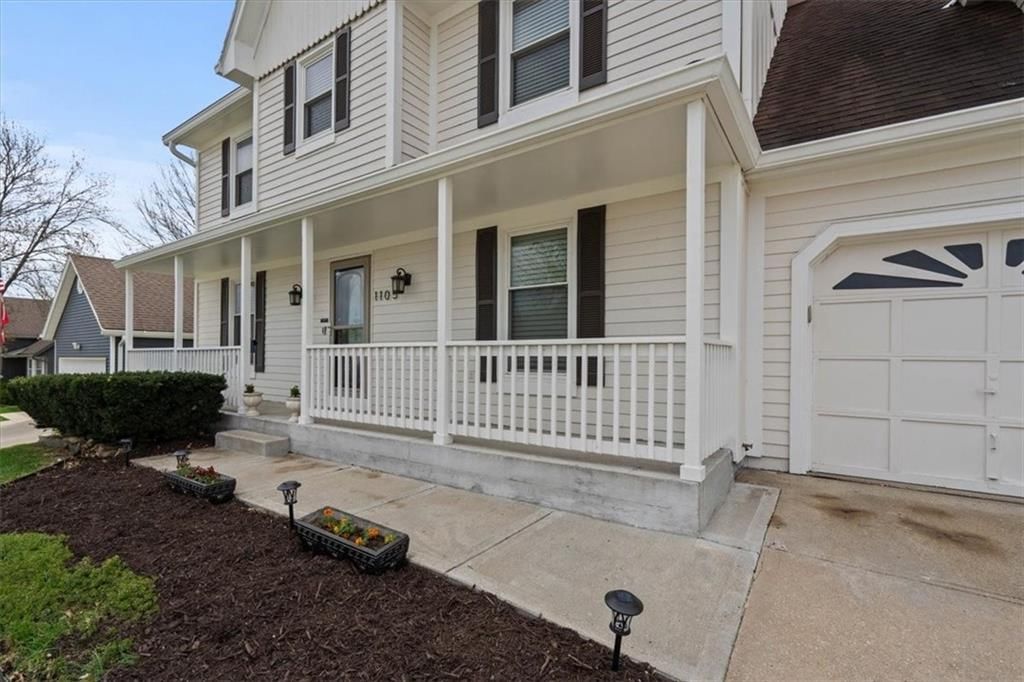 1105 E Pineview Street — photo 3
