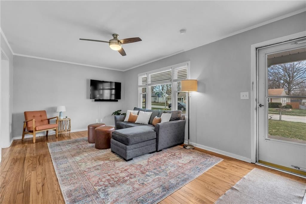 7126 Woodson Street — photo 5