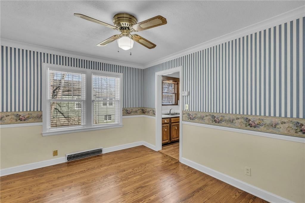 5613 Reeds Road — photo 10