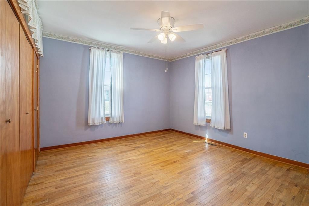 301 W Hyde Park Avenue — photo 11