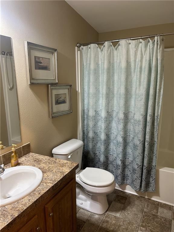 315 E Warren Street — photo 17