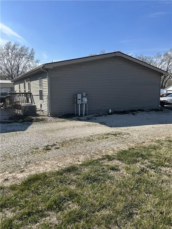 315 E Warren Street — photo 26