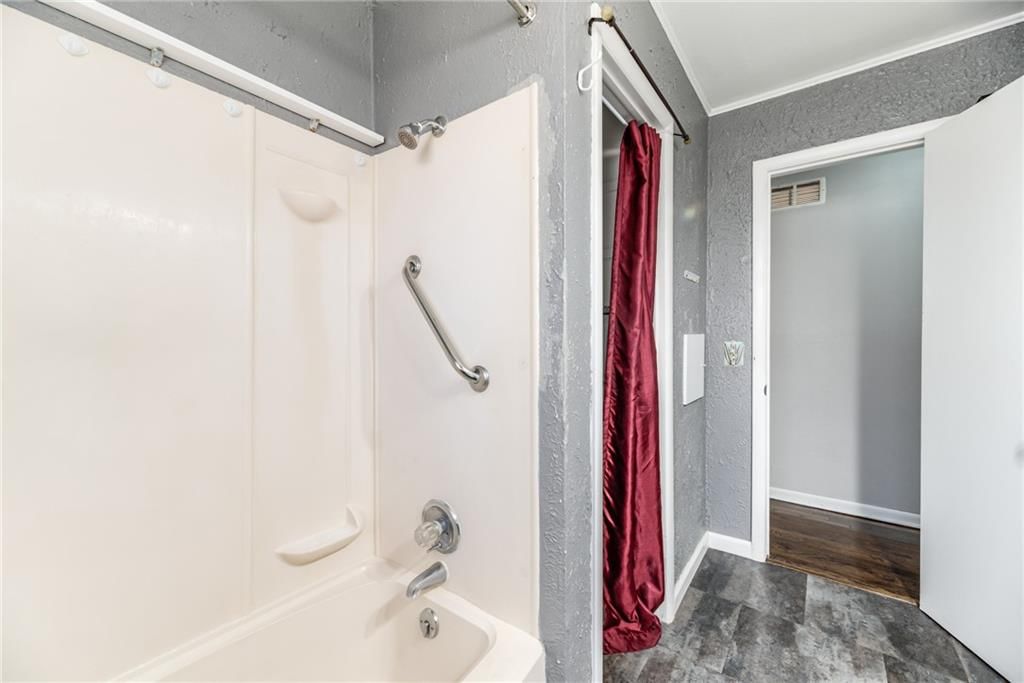 3520 S Main Street — photo 23