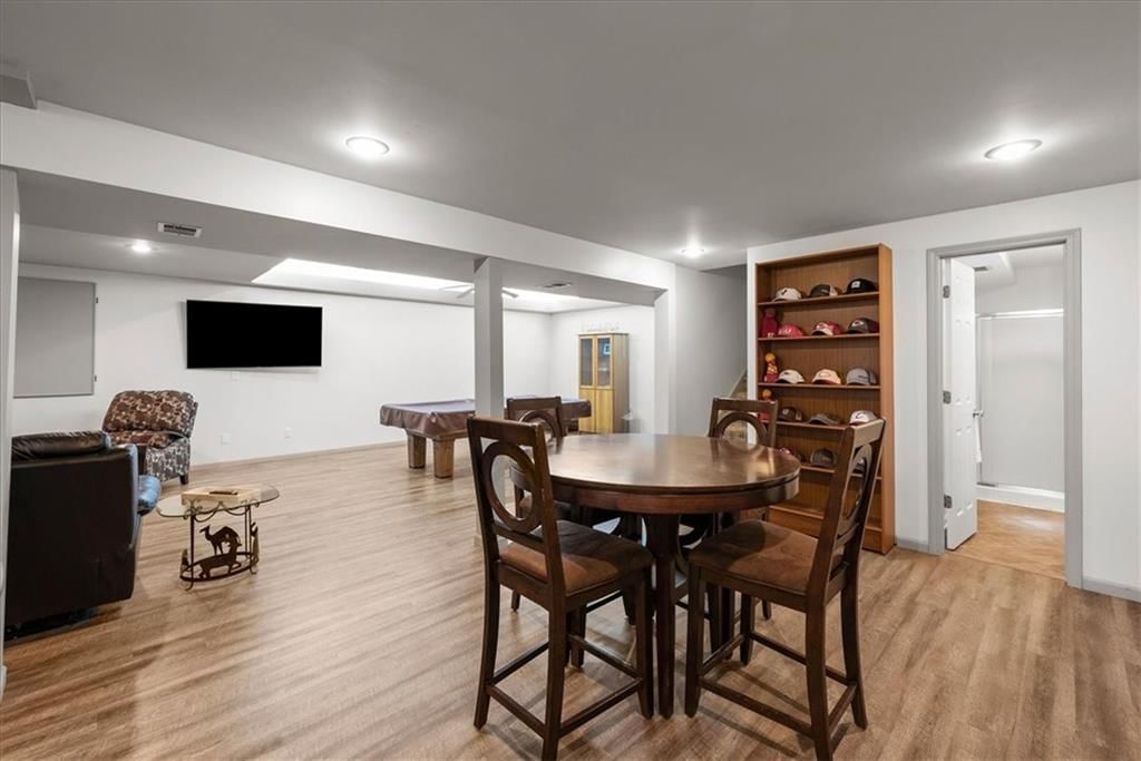 8015 W 113th Street — photo 28