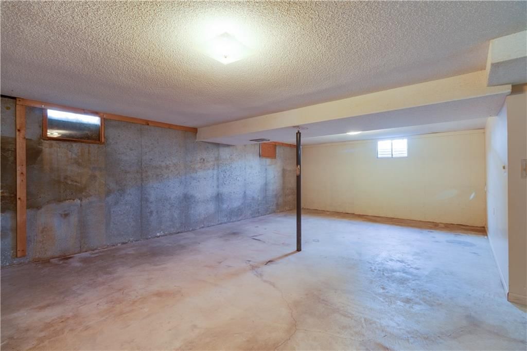 1089 E 1326 Road — photo 36