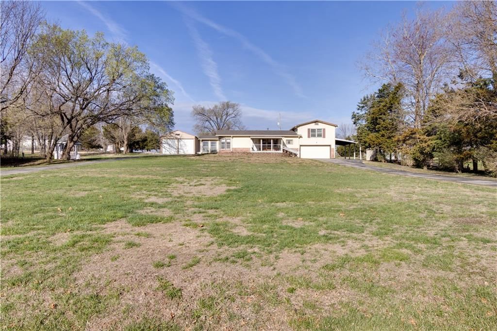 1089 E 1326 Road — photo 48