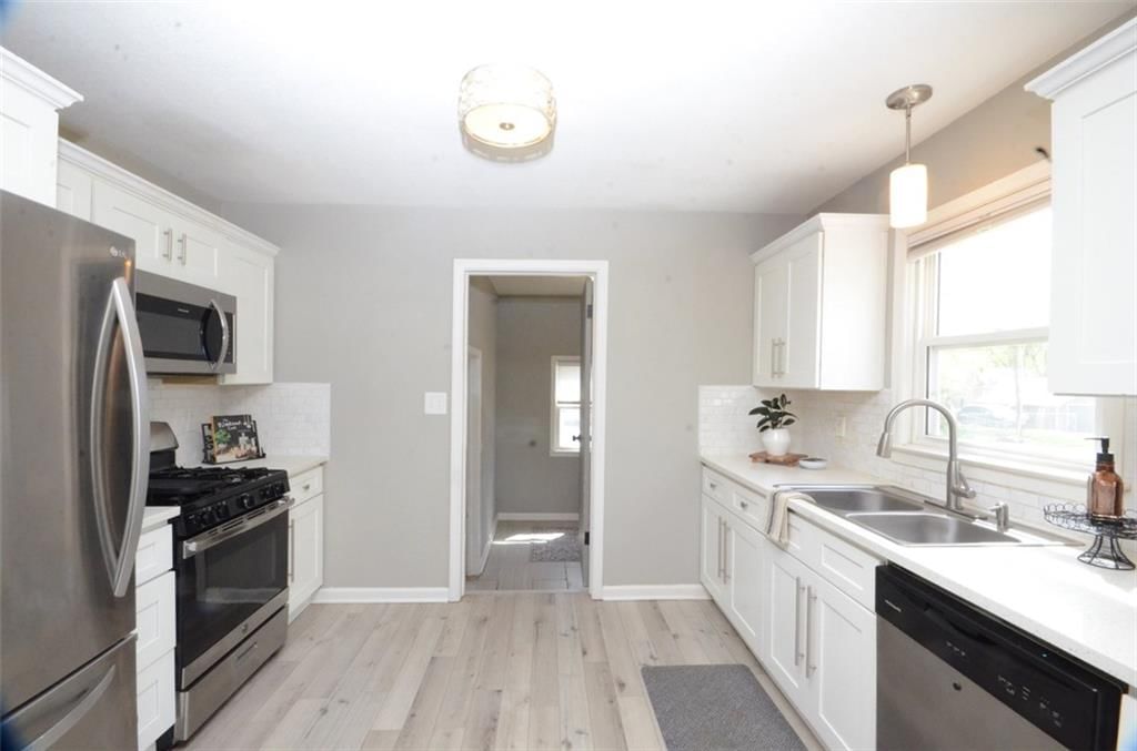 7942 Jefferson Street — photo 8
