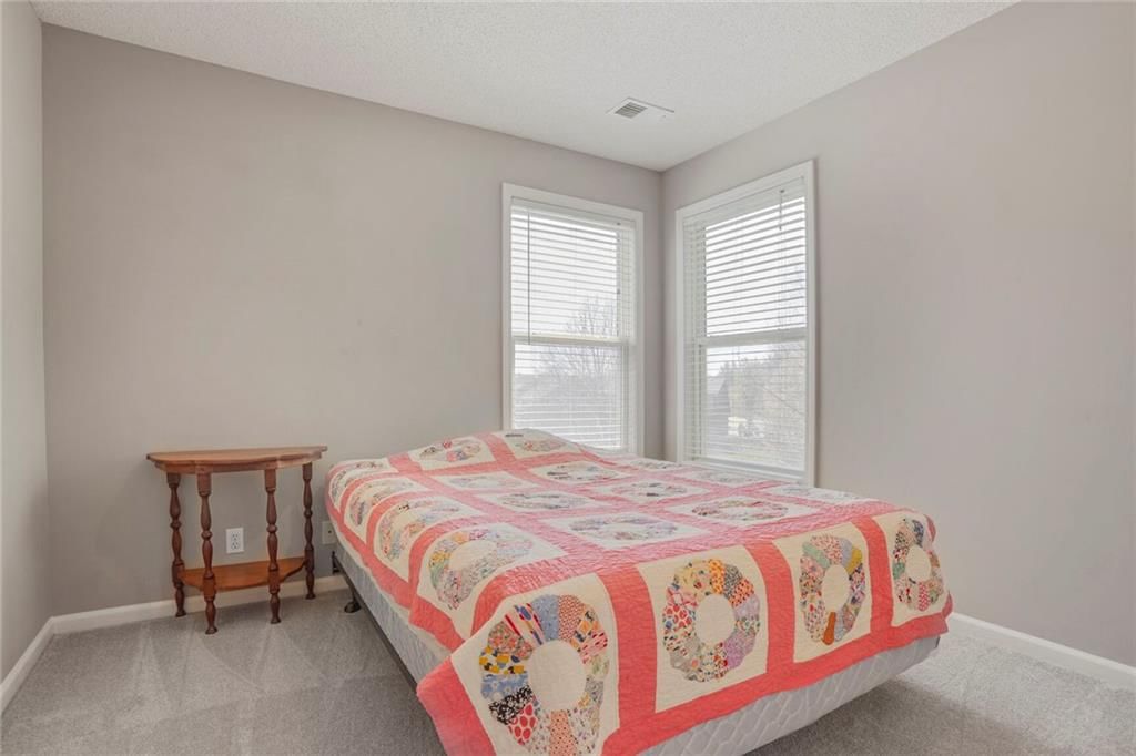 15726 S Summertree Court — photo 13