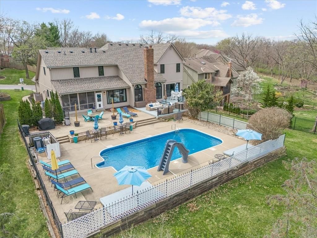 2553 NW Bent Tree Circle — photo 36