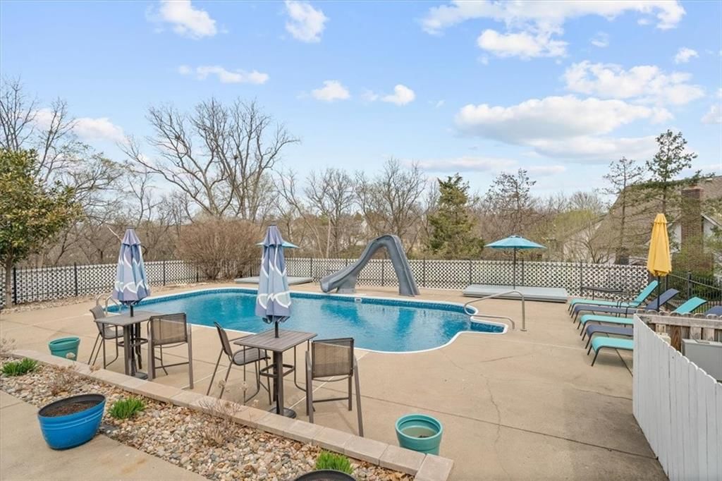 2553 NW Bent Tree Circle — photo 41