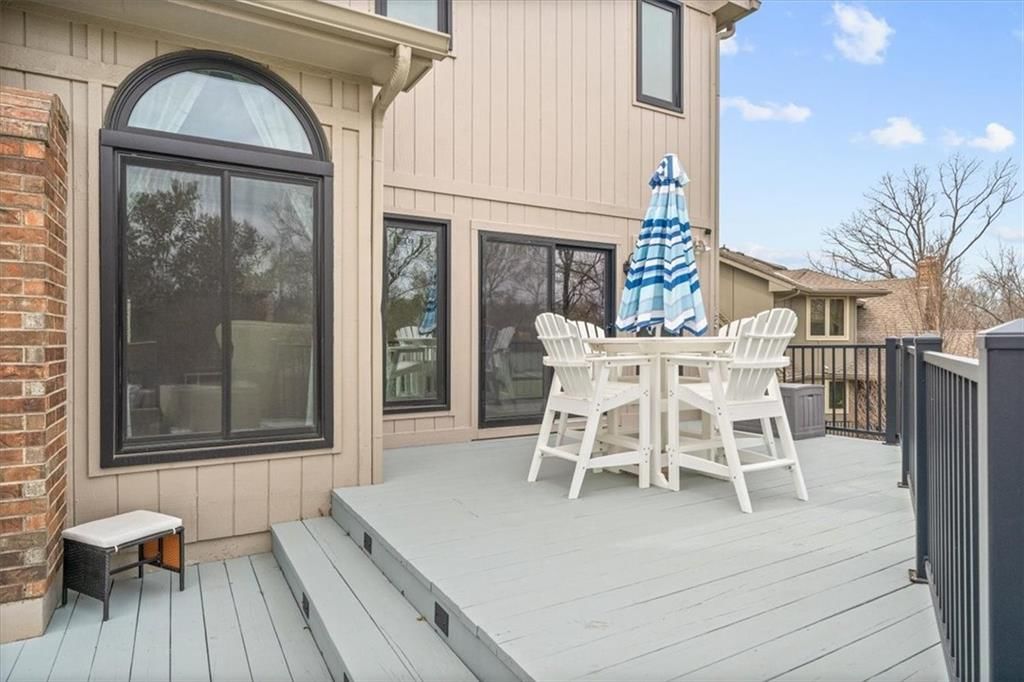 2553 NW Bent Tree Circle — photo 44