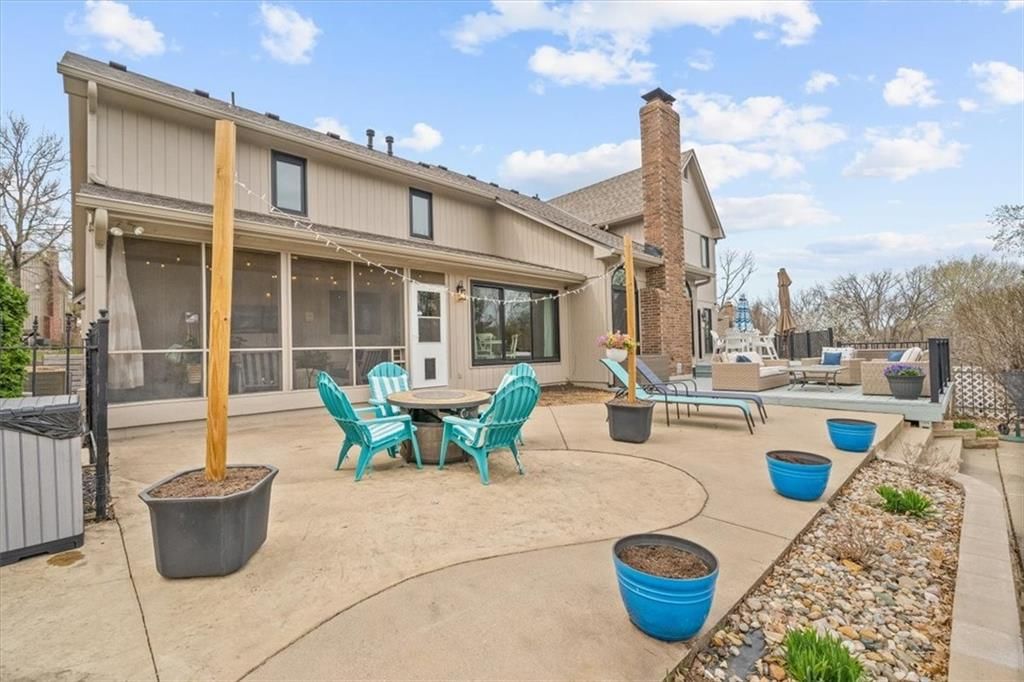 2553 NW Bent Tree Circle — photo 46