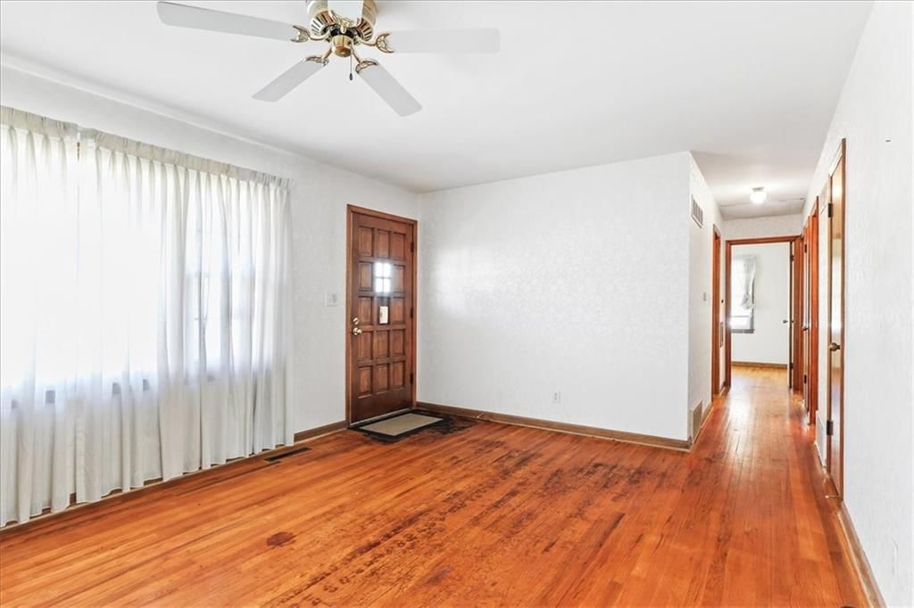 5013 NE 42nd Street — photo 5