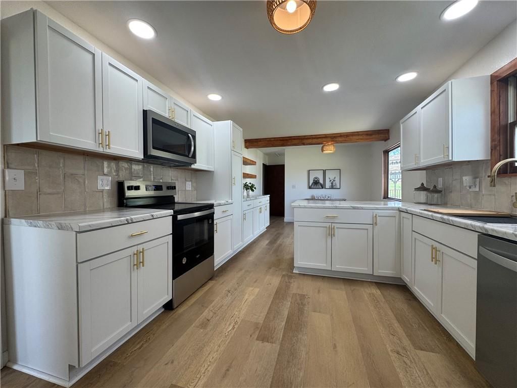 227 E California Avenue — photo 12