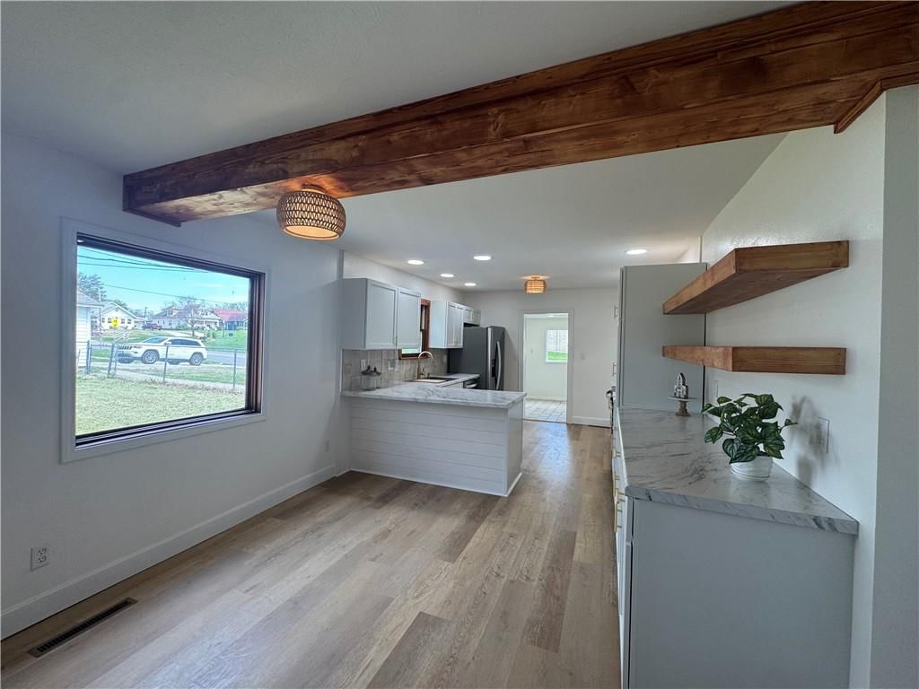 227 E California Avenue — photo 17