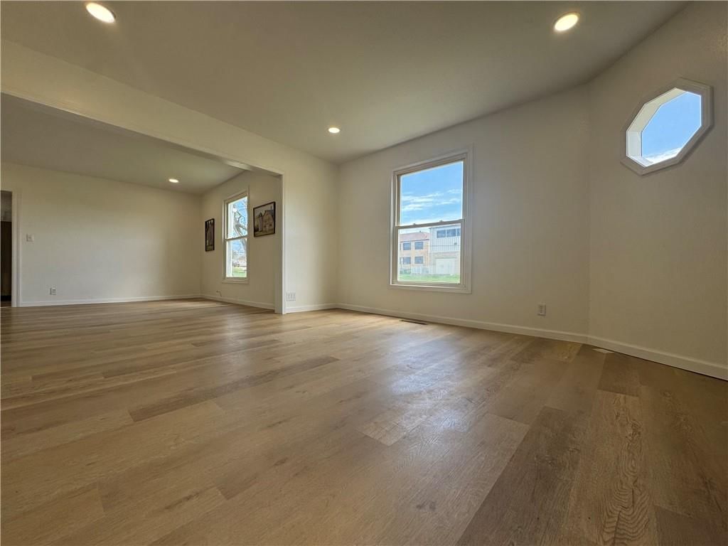 227 E California Avenue — photo 5