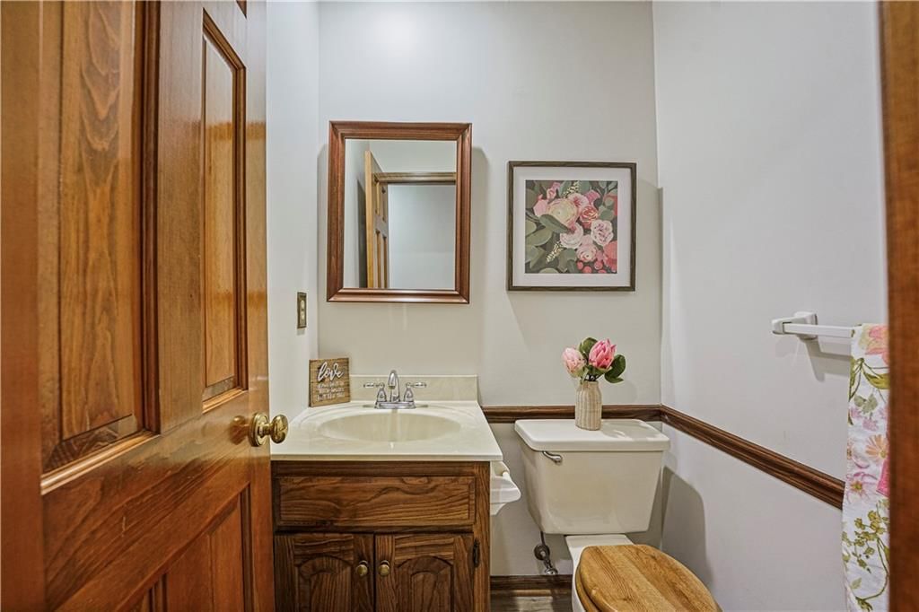 6723 Clairborne Road — photo 9