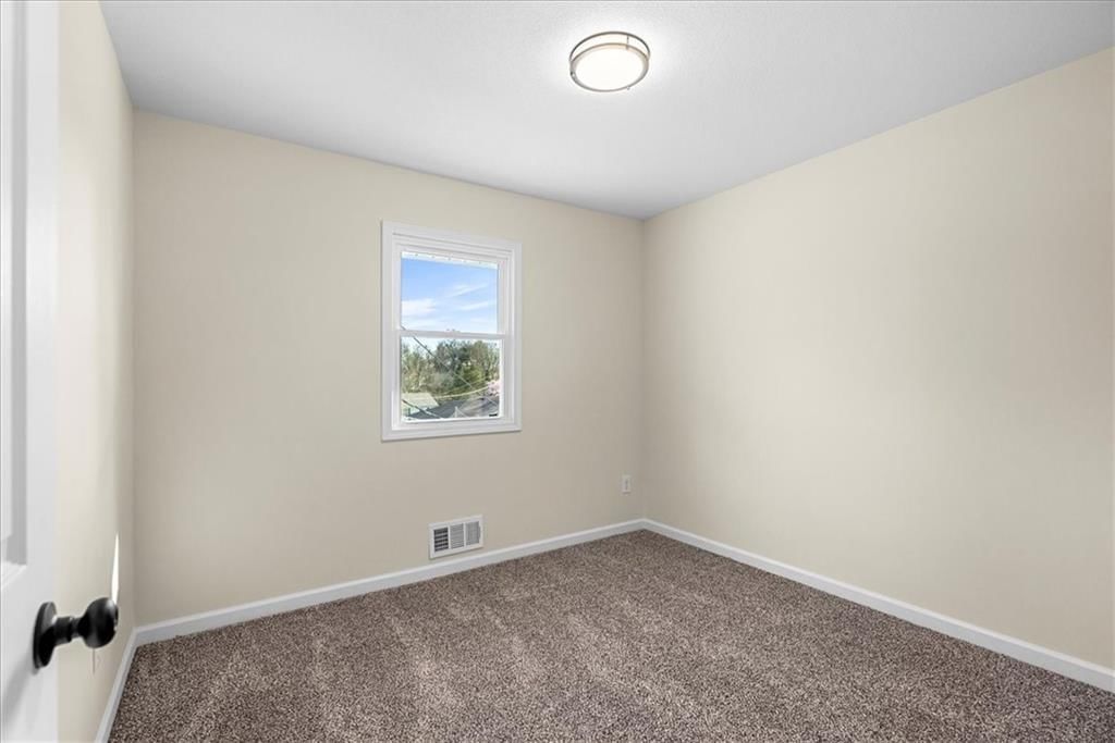 8721 E 57TH Terrace — photo 16