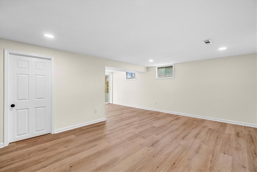 8721 E 57TH Terrace — photo 28
