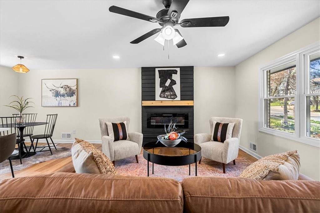 8721 E 57TH Terrace — photo 9