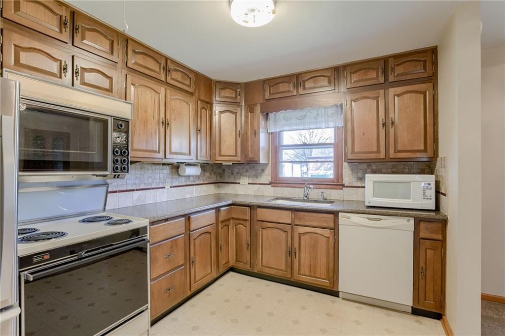 520 NE 41st Terrace — photo 12