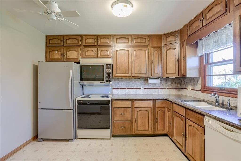 520 NE 41st Terrace — photo 10