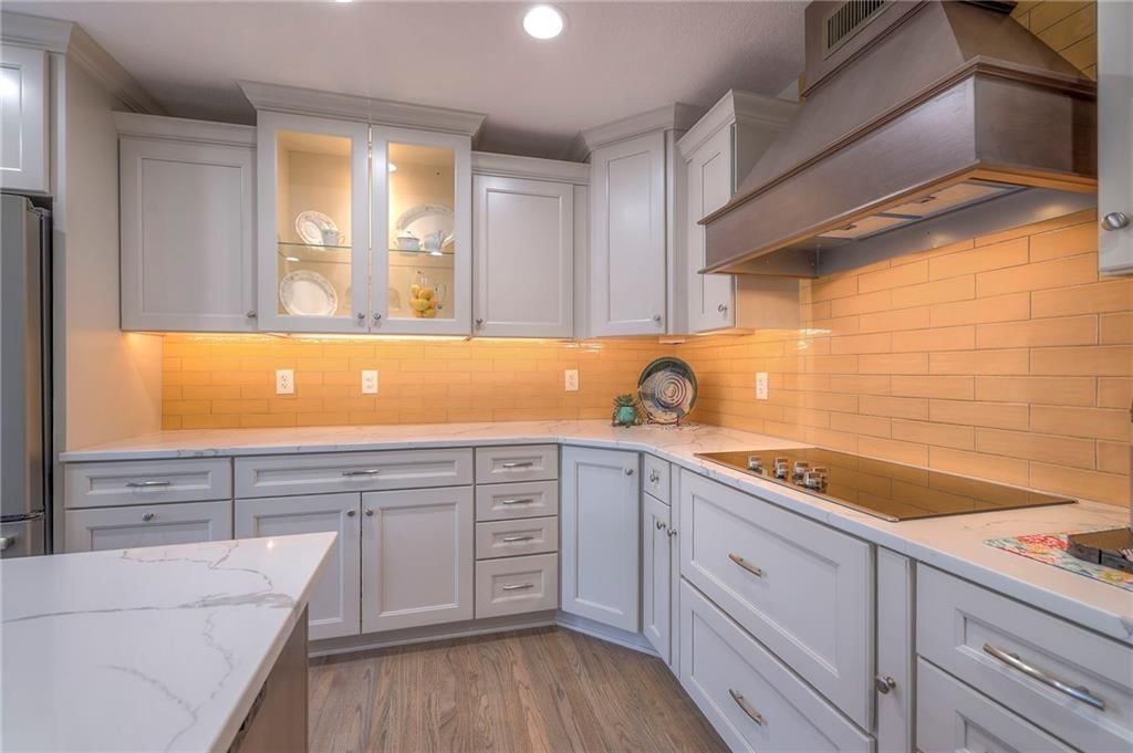 264 NE Edgewater Drive — photo 17