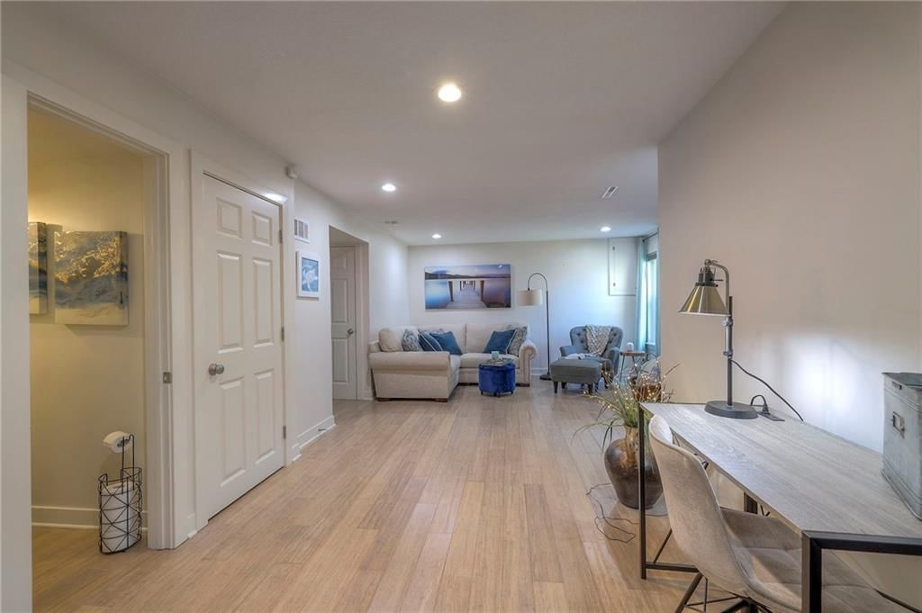 264 NE Edgewater Drive — photo 21