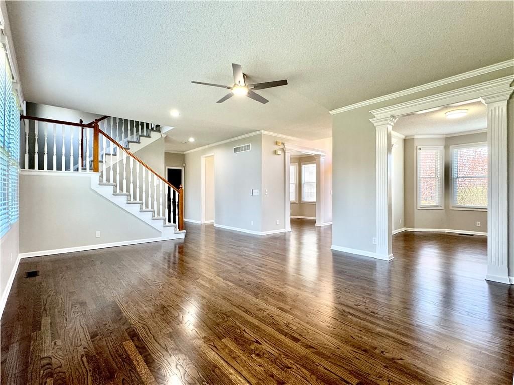 13705 Manor Road — photo 8