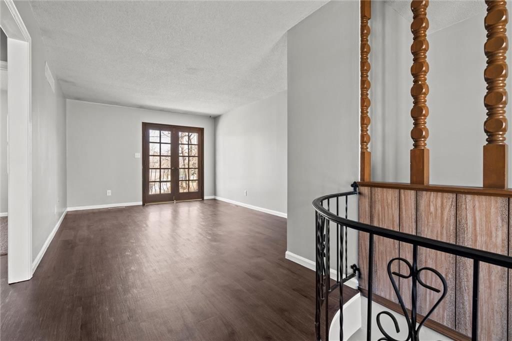 217-219 Emerson Avenue — photo 23