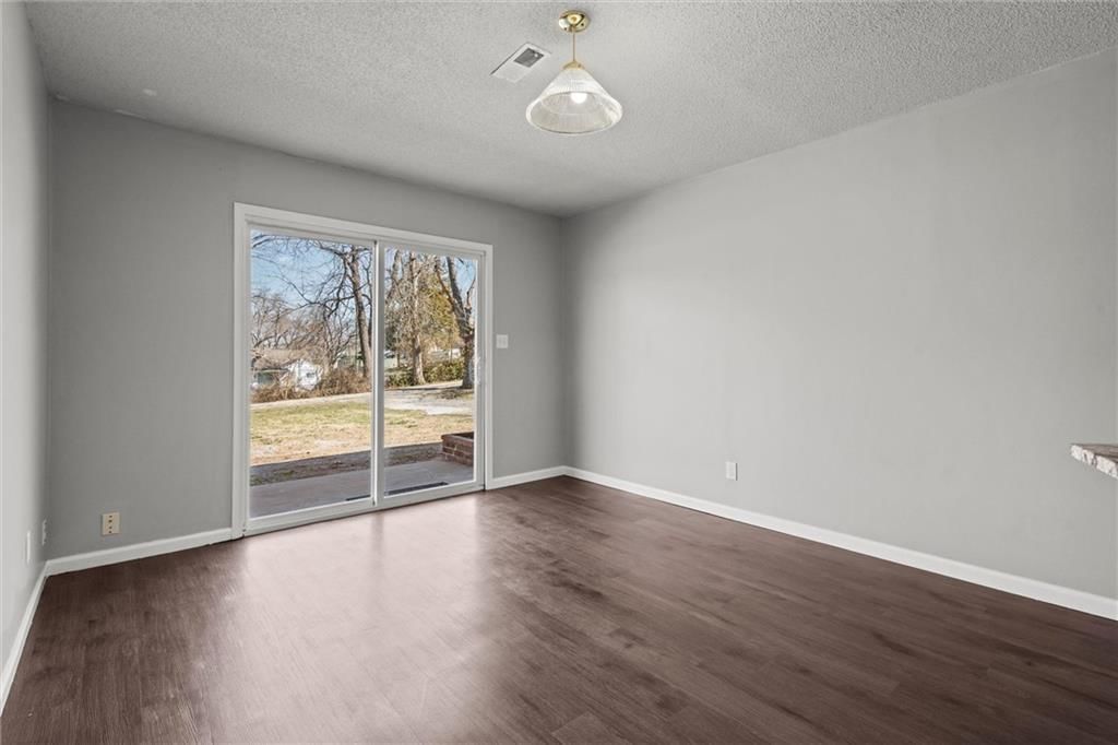 217-219 Emerson Avenue — photo 30