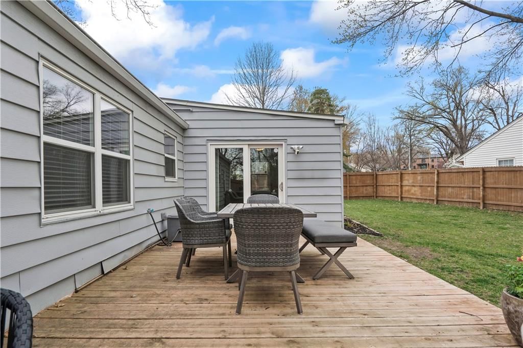 7537 Booth Drive — photo 38